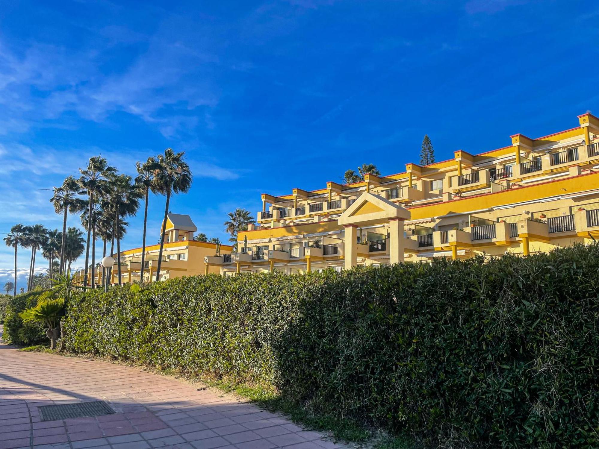 Modern Beach Apartment Romana Playa 723 In Marbella, Elviria מראה חיצוני תמונה