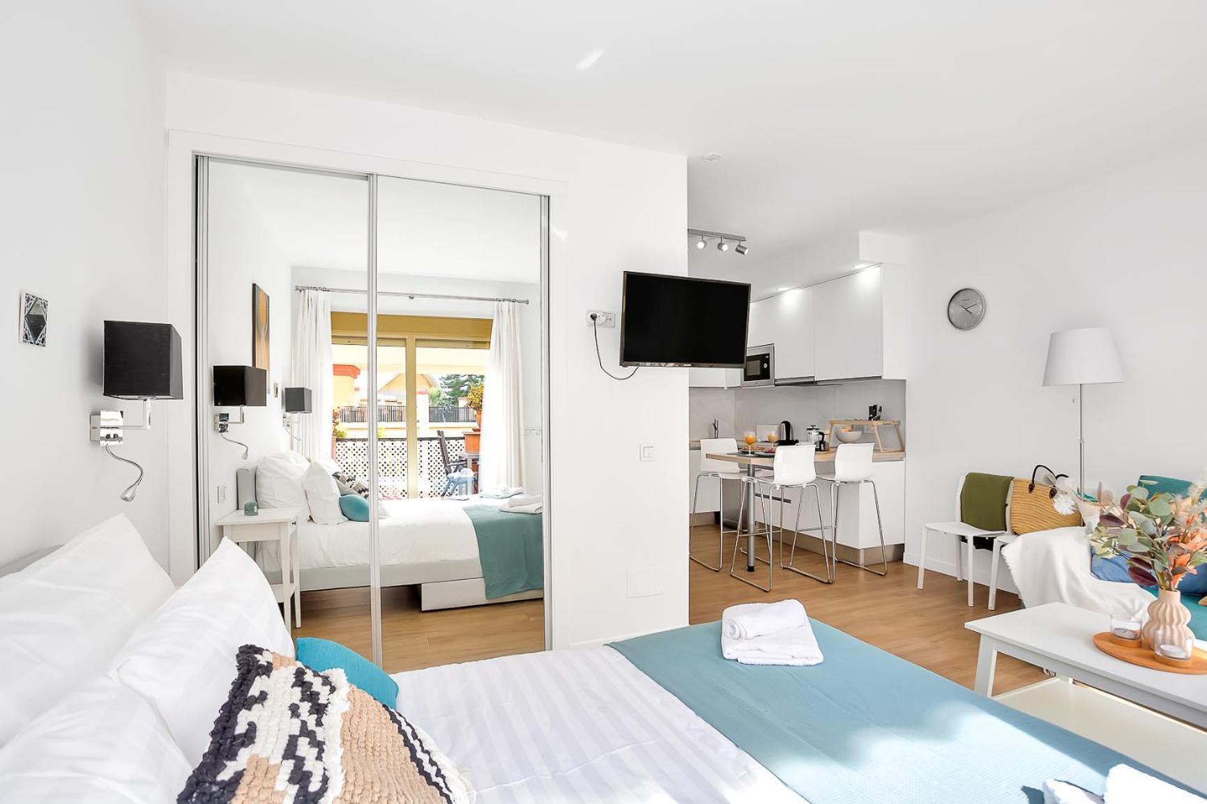 Modern Beach Apartment Romana Playa 723 In Marbella, Elviria מראה חיצוני תמונה