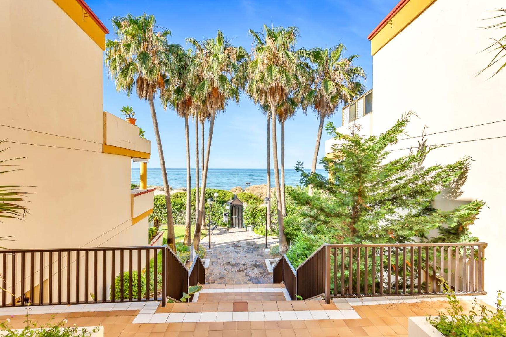 Modern Beach Apartment Romana Playa 723 In Marbella, Elviria מראה חיצוני תמונה